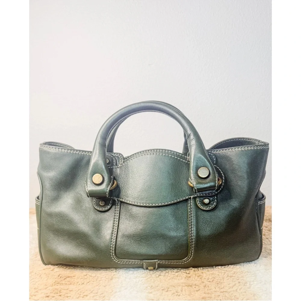 Authentic Vintage CELINE Boogie Bag in a rare kaki green. Old money, so chic! - Picture 9 of 13